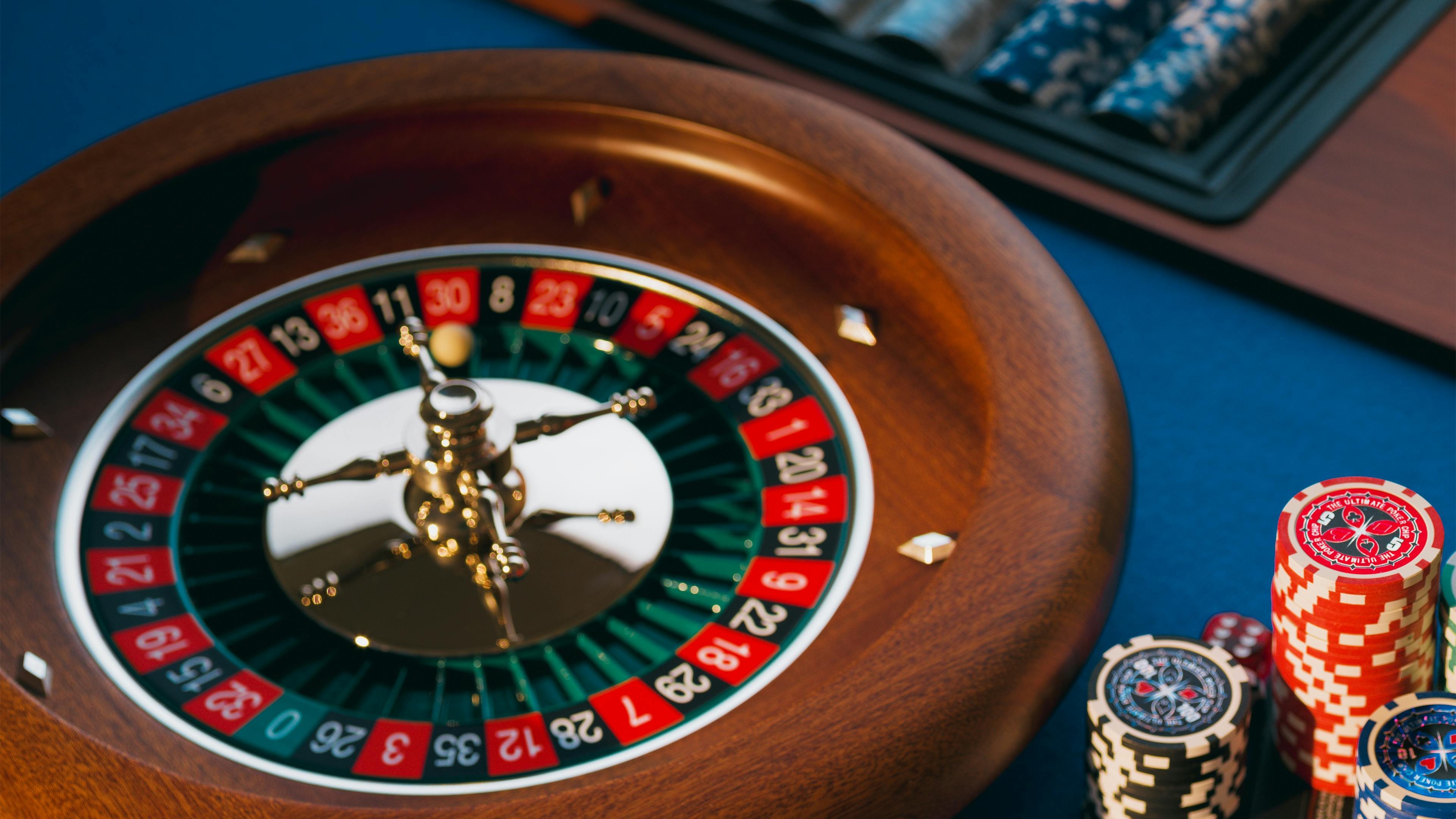 Overview of 55jili Slots features including mobile access and PHP payment support